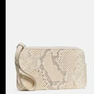 Kate Spade New York Zippy Smooth Leather Small Wristlet: Neutral Snake Embossed